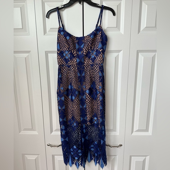 BCBG Maxazria Blue Lace Dress Size 0 - Picture 1 of 4